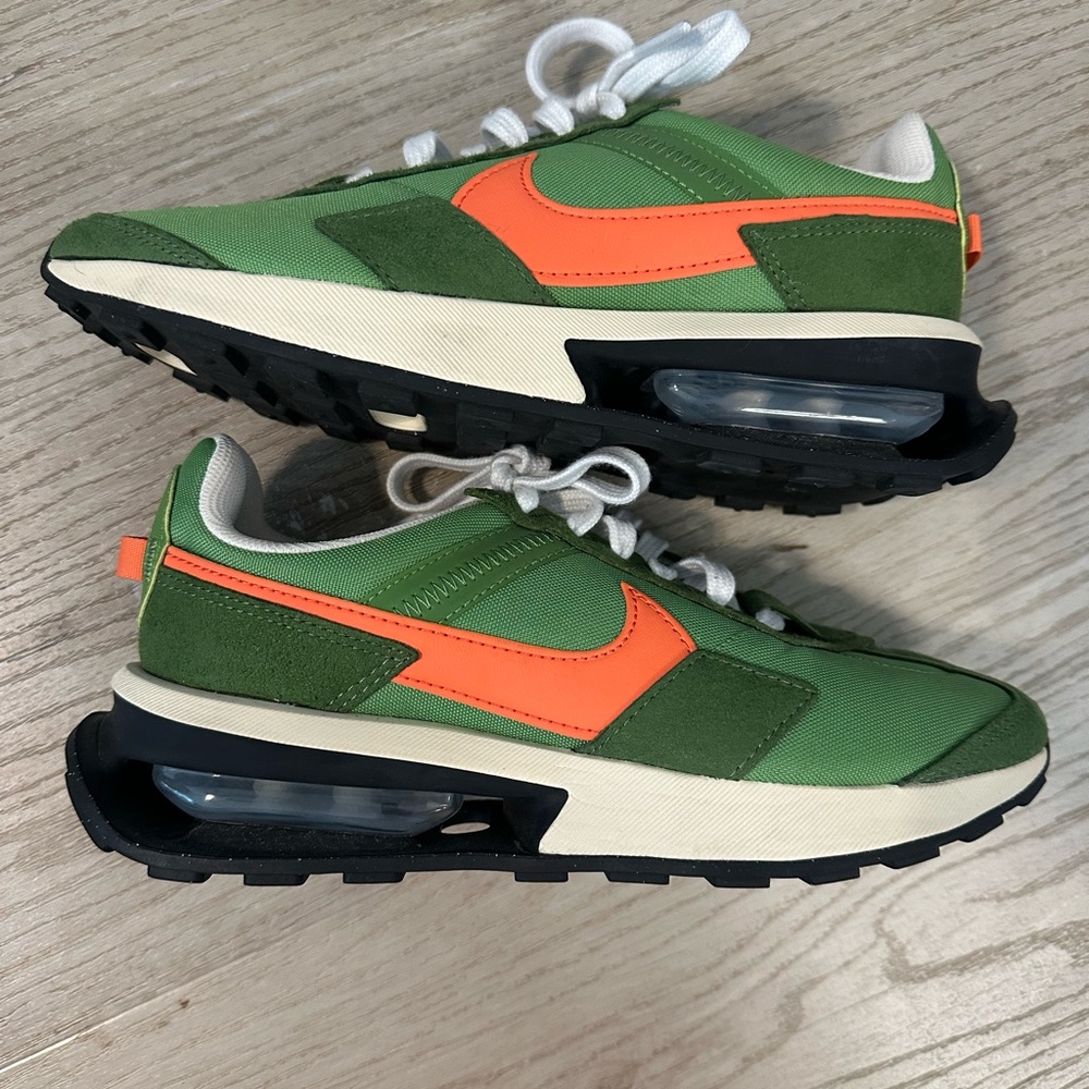 Nike Sneakers Pre-Day Chlorophyll size men’s 5 or women’s 6.5 - Picture 5 of 7